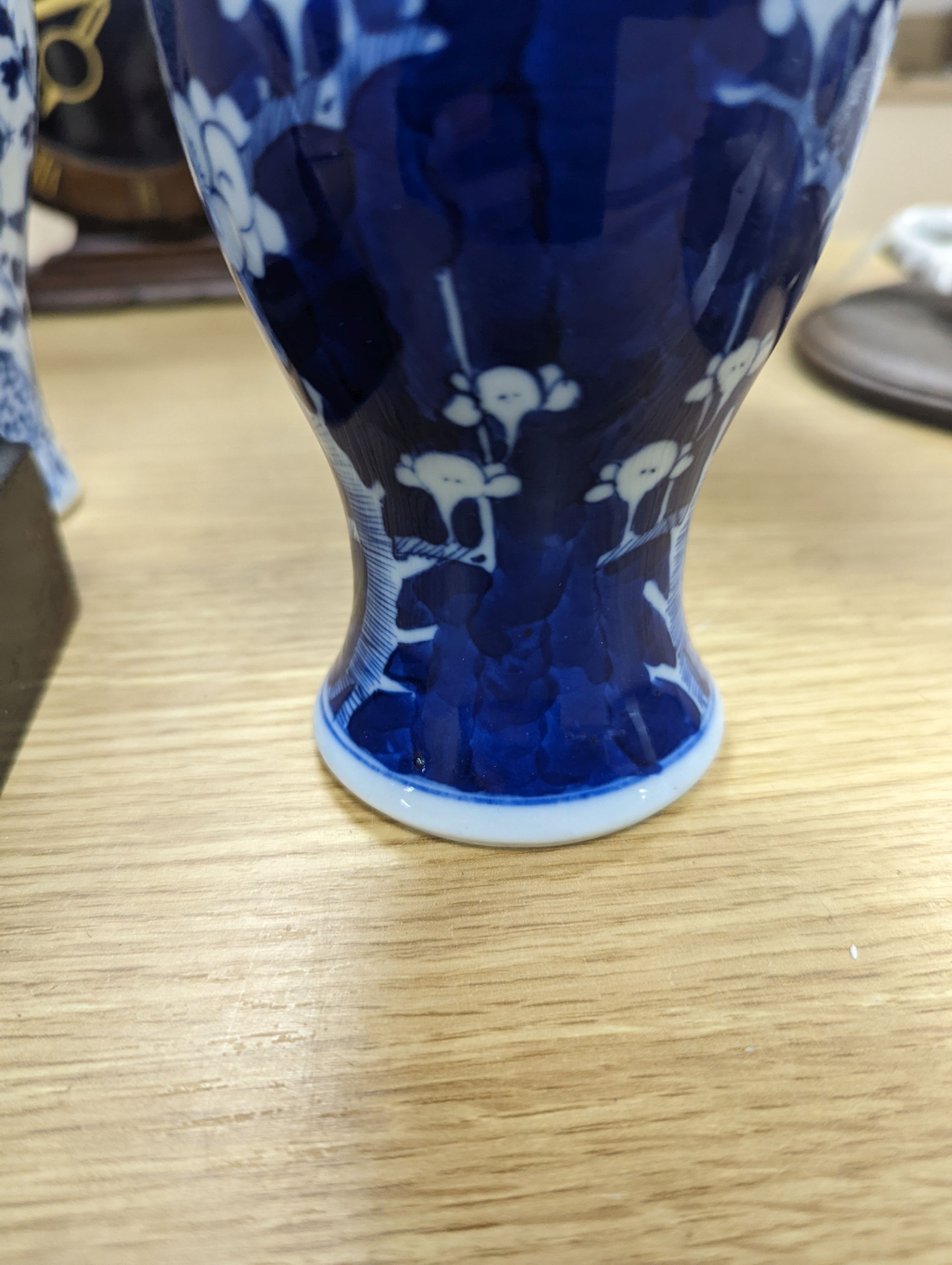 Three Chinese blue and white vases, late 19th/early 20th century, the tallest 19.5 cm